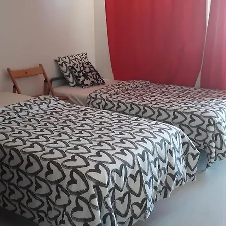Shared Bedroom Fully Furnished, Central Affittacamere *